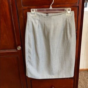 Danielle B Houndstooth Skirt size 8